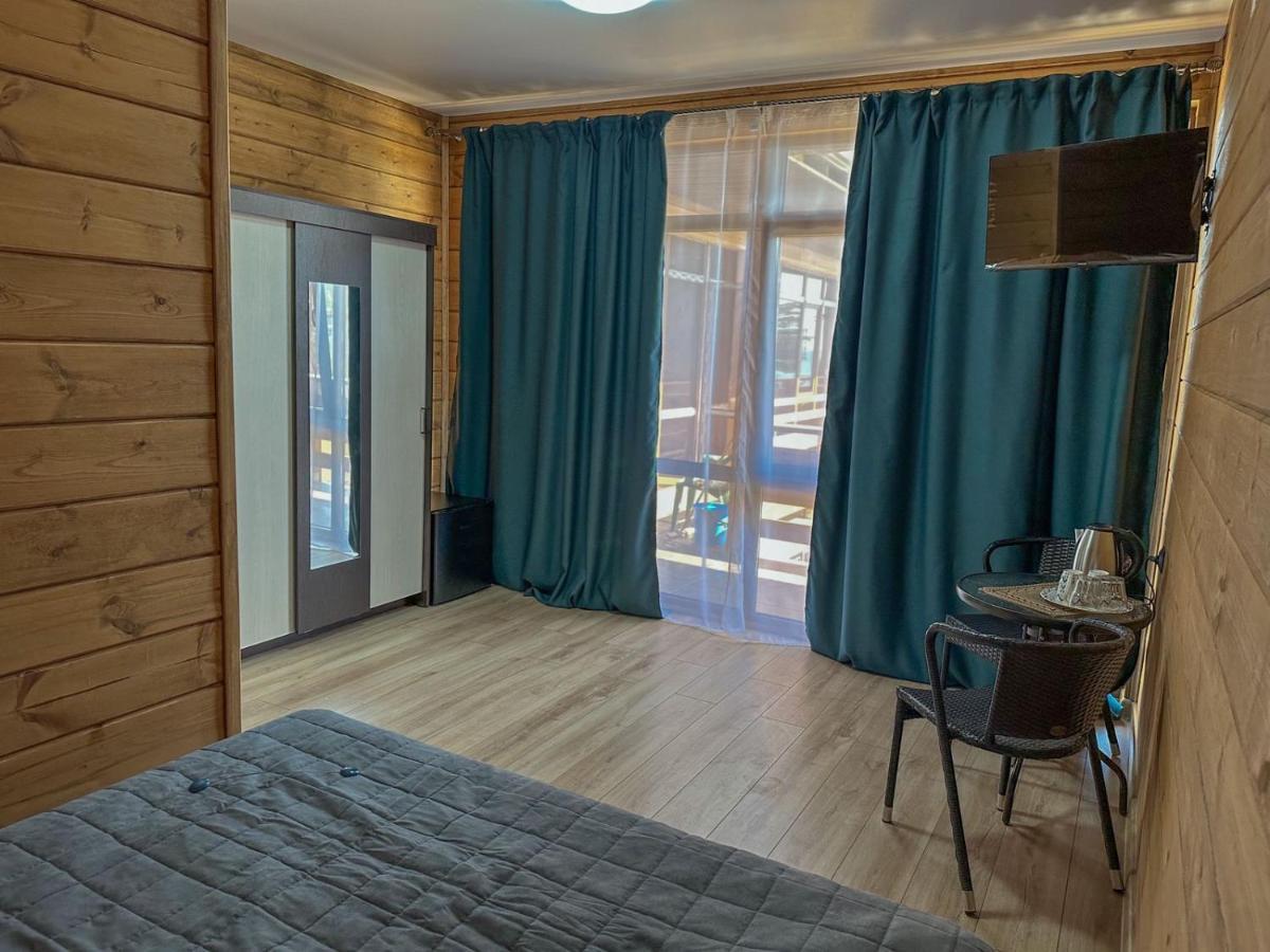 Лилия Hotel Gudauta Luaran gambar
